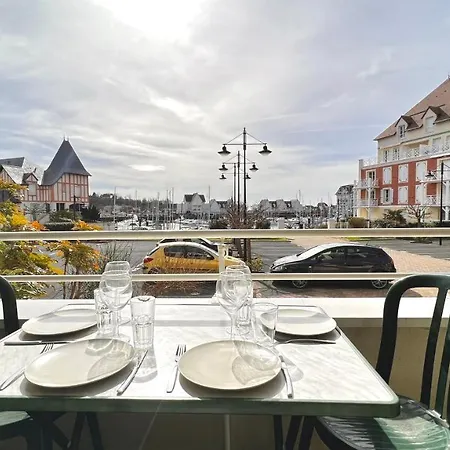 Port Guillaume Dives-sur-Mer