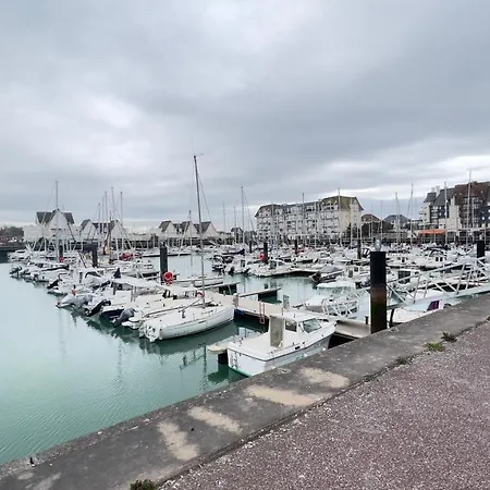 Apartamento Port Guillaume *